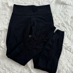 Lululemon Black Criss Cross Mesh Panel Leggings Size 8